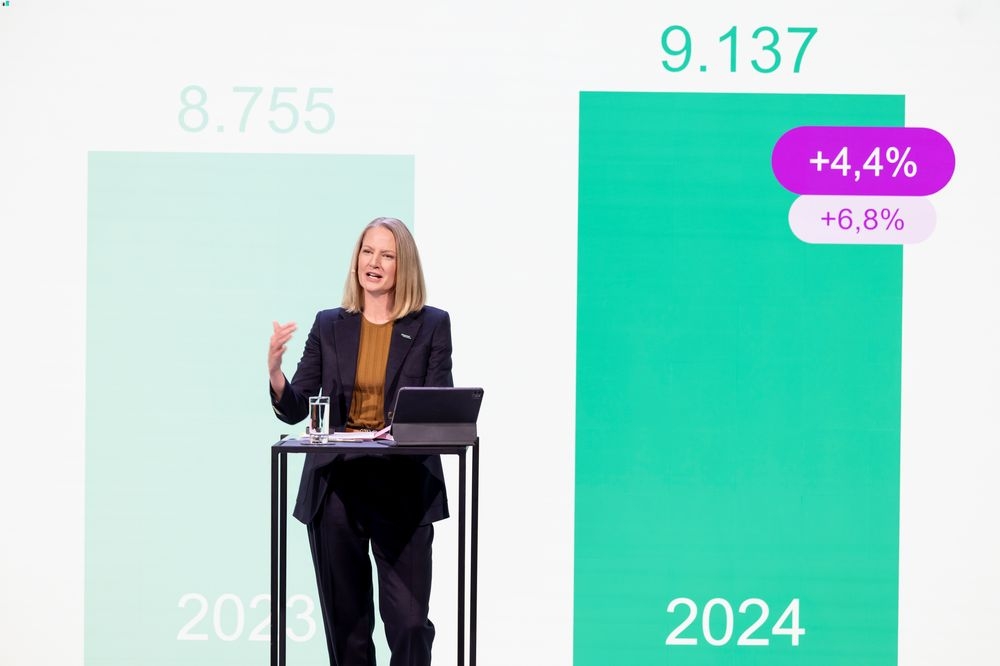 Anna Maria Braun presenterer årsrapportkonferanse